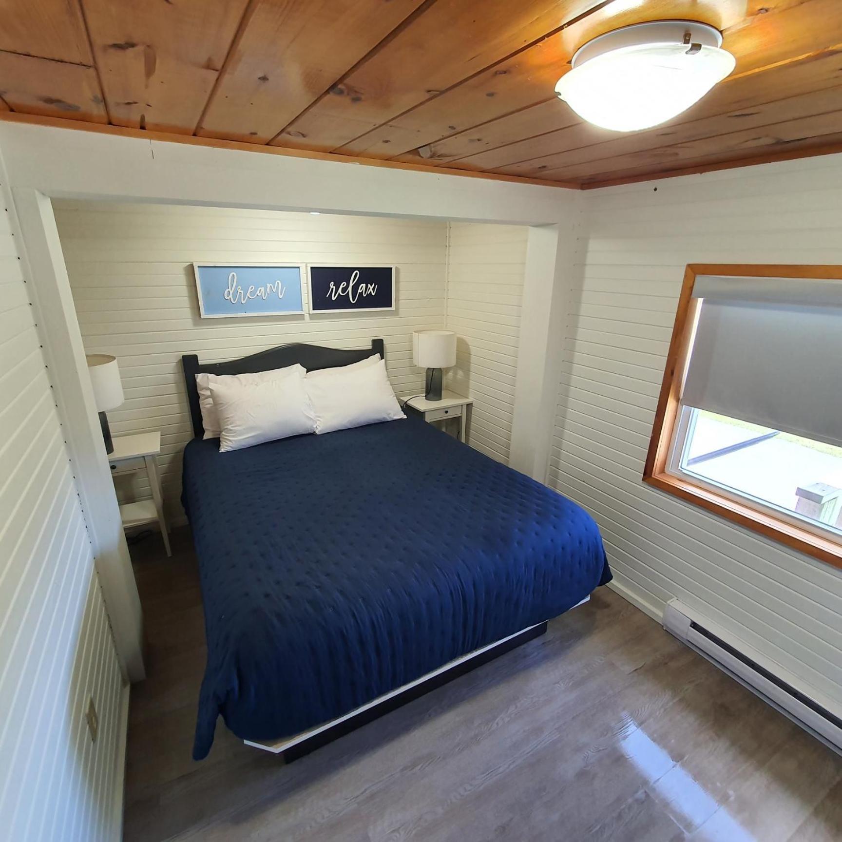 Cavendish Bosom Buddies Cottage Resort Екстер'єр фото